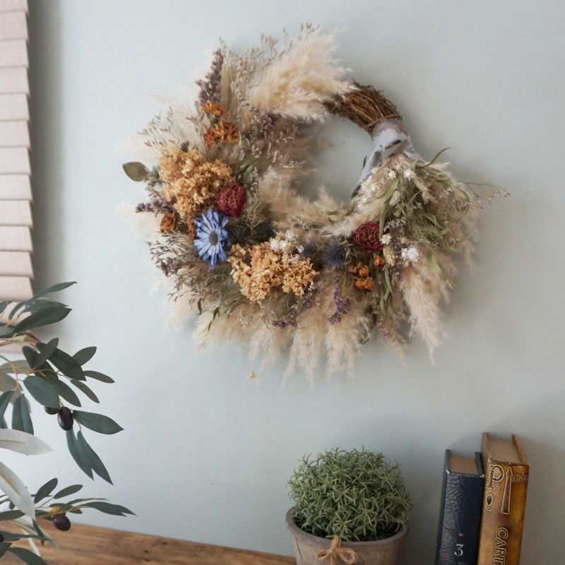 大きめサイズ】直径50センチ パンパスグラスと華やかなお花がポイント